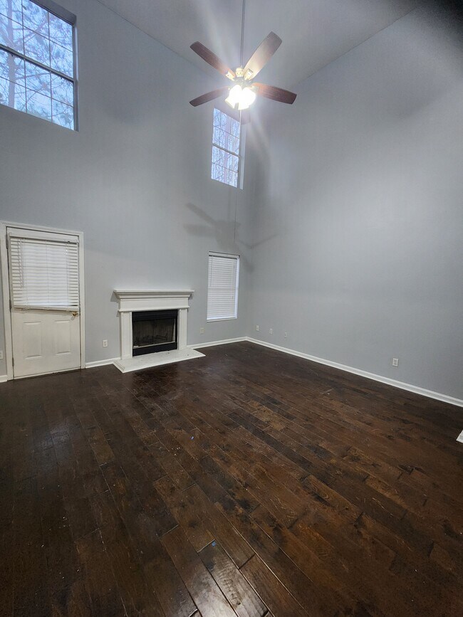 Foto del edificio - 2378 Charleston Pointe SE