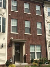 Building Photo - 120 Apricot St