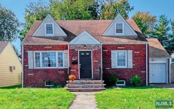 Primary Photo - 12-28-28 Fairclough Pl