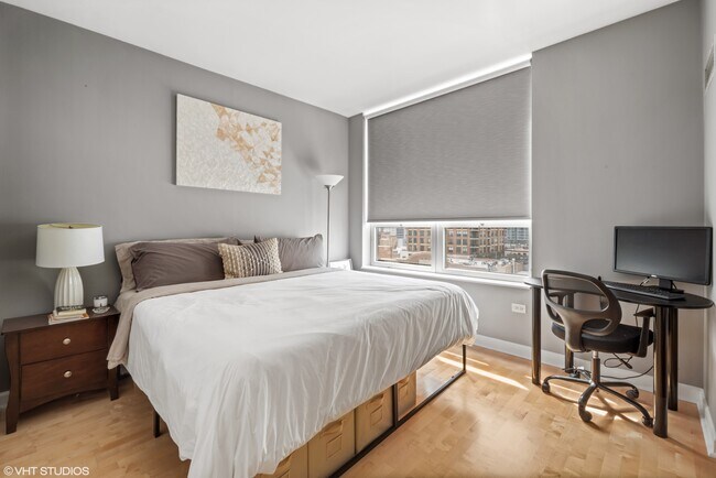Foto del edificio - 421 W Huron St