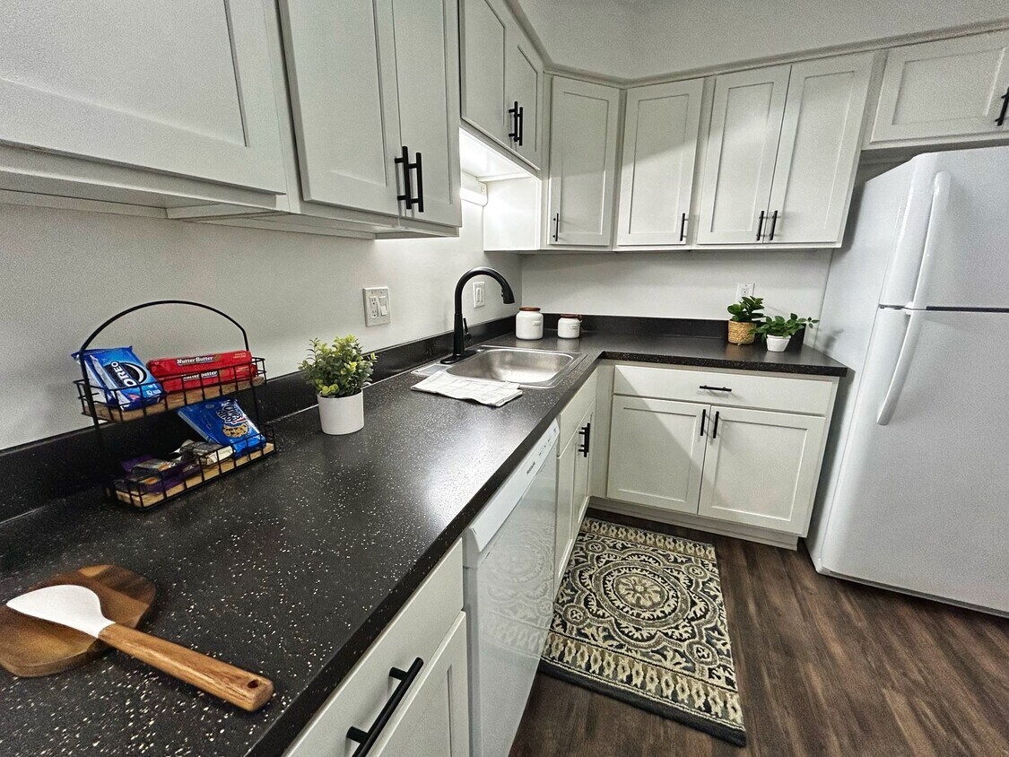 Willow Tree Apartments Apartments in Southfield, MI