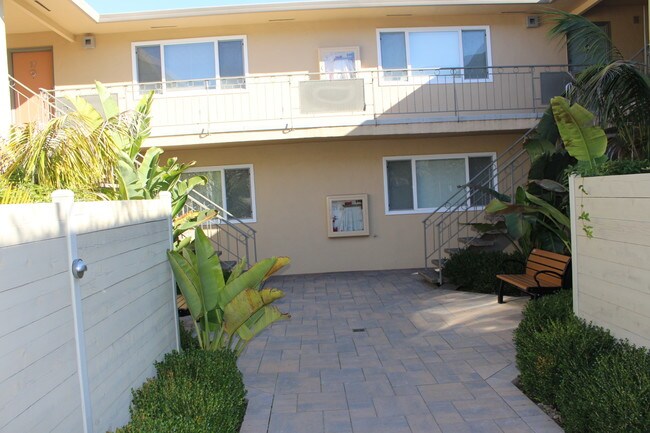 Foto del edificio - 1308 Palos Verdes Dr