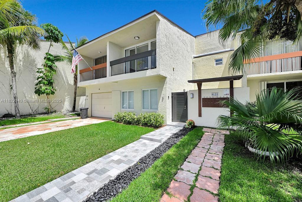 Foto principal - 9133 Fontainebleau Blvd