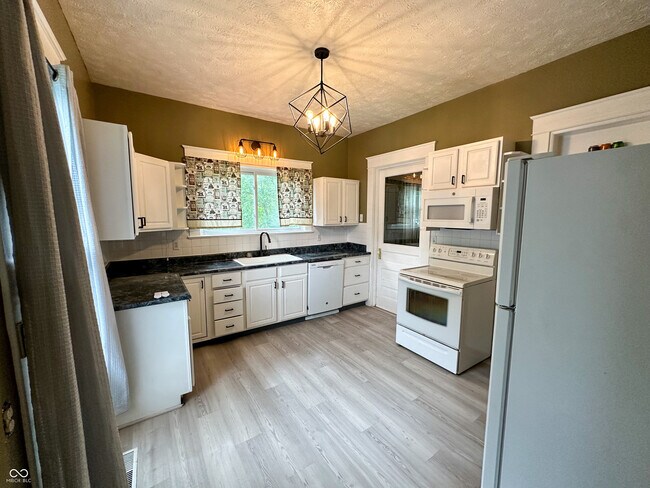 Foto del edificio - 408 W Walnut St