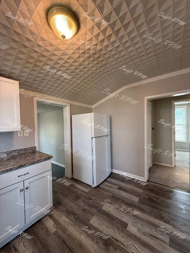 Foto del edificio - 314 E Kansas St