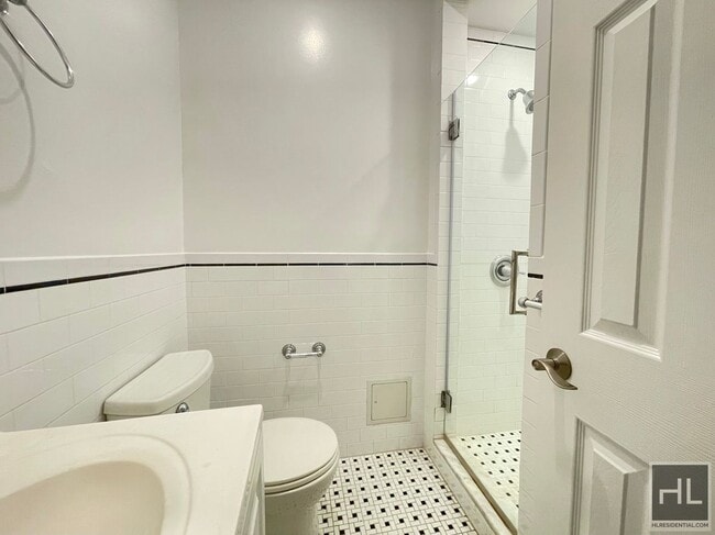 Building Photo - THIRD AVENUE