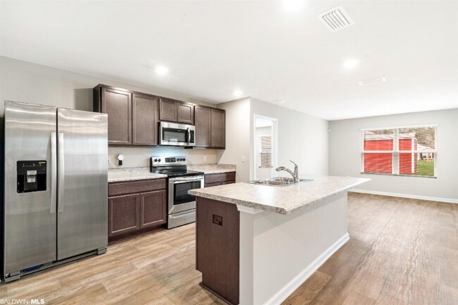 Foto del edificio - 7944 Pickwick Dr.