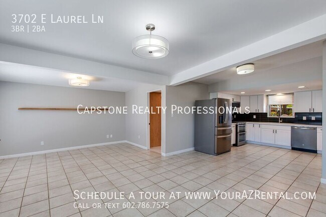Building Photo - 3702 E Laurel Ln