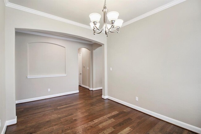Building Photo - 27239 Aspen Falls Ln