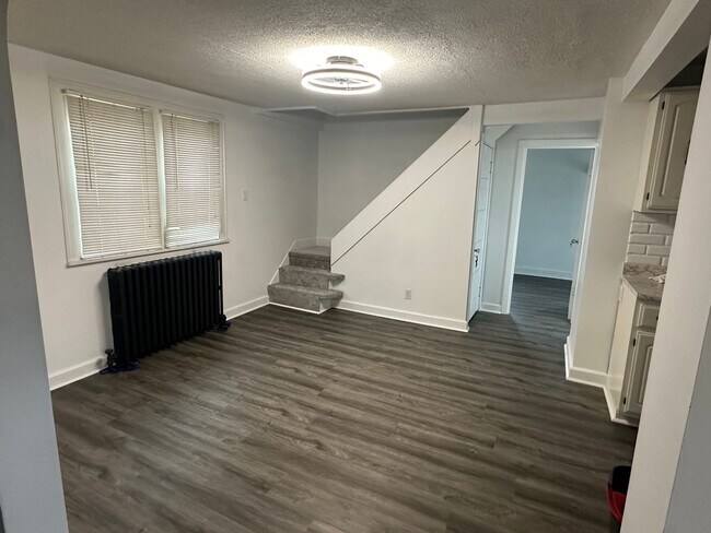 Foto del edificio - Newly Renovated 3 Bedroom Home