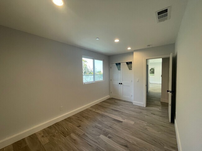 Building Photo - 1655 3rd St