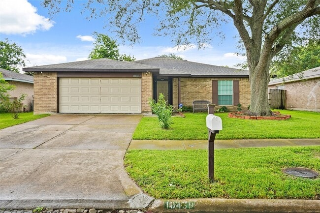 Photo - 10431 Odessa Dr House
