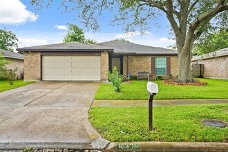 Building Photo - 10431 Odessa Dr