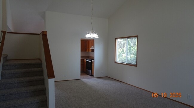 Foto del edificio - ~Beautiful Two-story Home Located in the N...