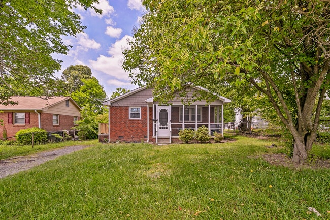 Building Photo - 1408 Ardmore Dr