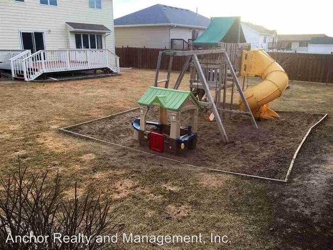 Foto del edificio - 913 16th Ave SE