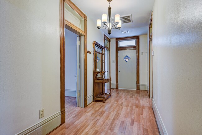 Foto del edificio - 3104 Stonewall St