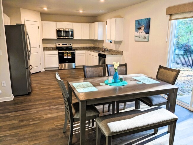 Building Photo - 768 Pantego Blvd SE