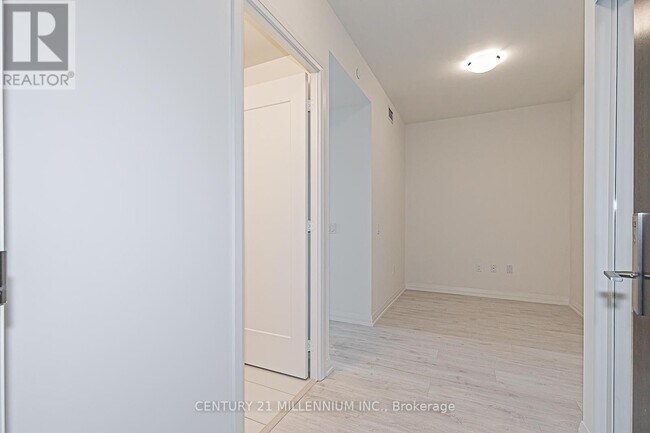 Photo du bâtiment - 9000-9000 Jane St