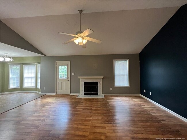 Building Photo - 105 Jefferson Dr