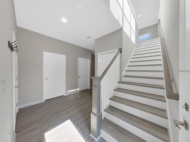 Building Photo - 8303 King Blossom Ct