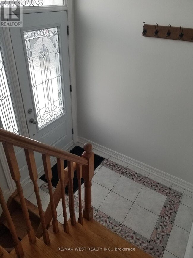 Building Photo - 38 Milady Rd