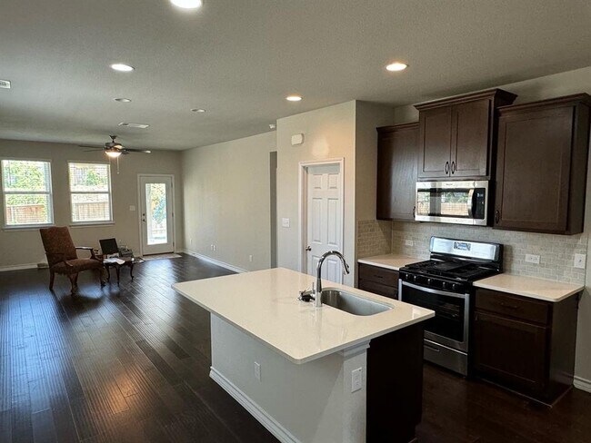 Building Photo - 151 Satsuma Dr