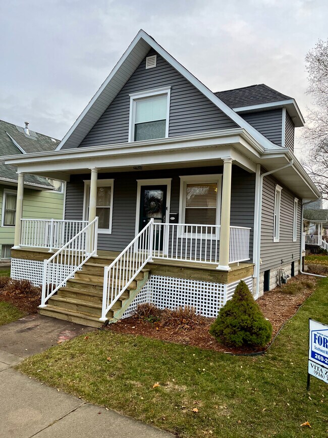 602 Howard Ave, Saint Joseph, MI 49085 House Rental in Saint Joseph, MI