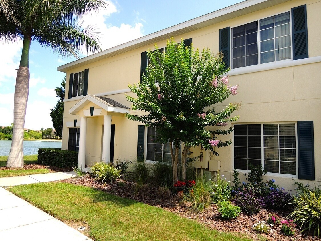 Primary Photo - 3 bedroom 2.5 bathroom townhome in highly ...