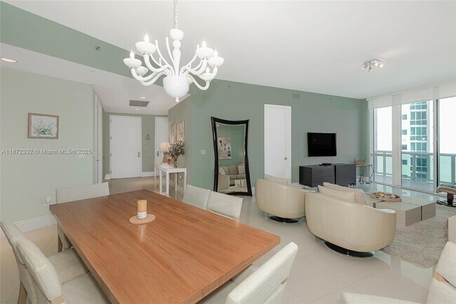 Foto del edificio - 16001 Collins Ave