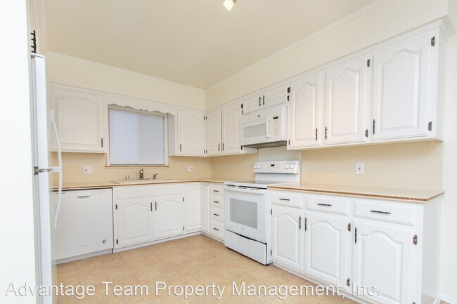 Building Photo - 2 br, 2 bath House - 4620 Pendleton St