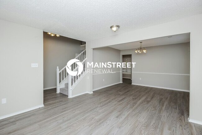 Foto del edificio - 4 Bedroom Pet-Friendly Home in Grand Prairie, TX with Main Street Renewal