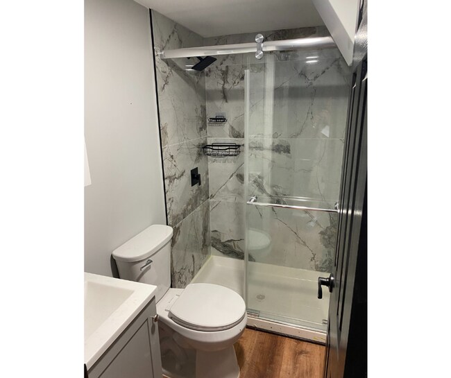 Foto del edificio - 1211 Poplar Grove St