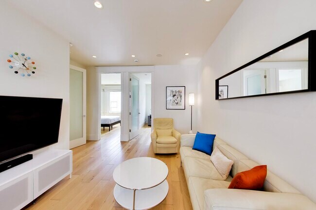 Foto del edificio - 533A Greenwich St