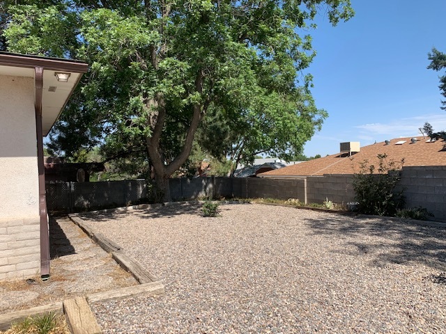 Building Photo - 7817 Vista Del Arroyo Ave NE