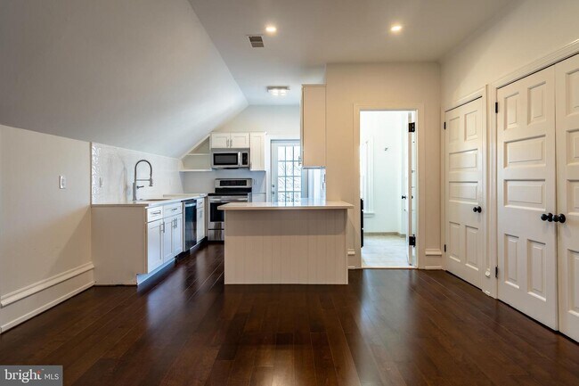 Foto del edificio - 436 N Church St