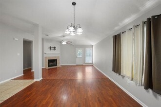 Building Photo - 10807 Twin Circles Dr