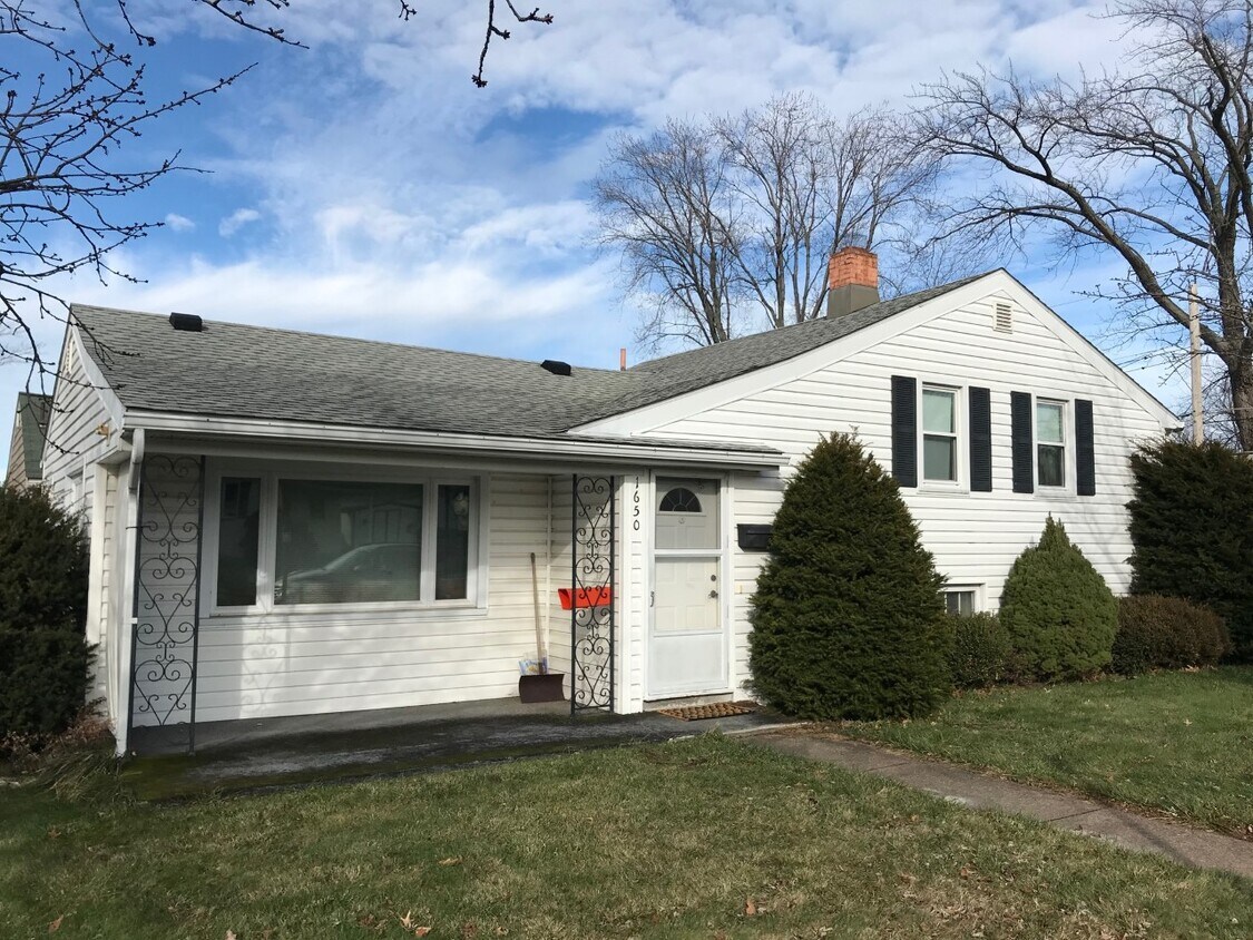 1650 W 36th St, Erie, PA 16508 House Rental in Erie, PA