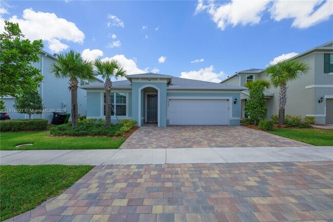 Foto del edificio - 12300 SW Myrtle Oak Dr