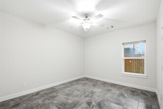 Building Photo - 849 Fisher St