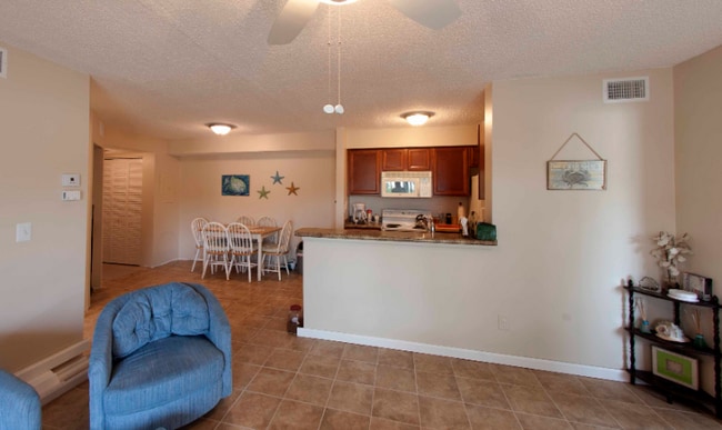 Building Photo - 2045 Hunters Glen Dr