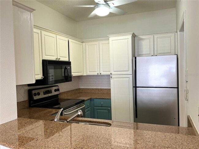 Building Photo - 800 S Dakota Ave