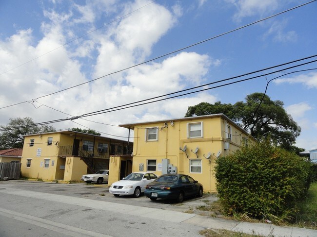 Building Photo - 1259-1279 NW 58th Ter