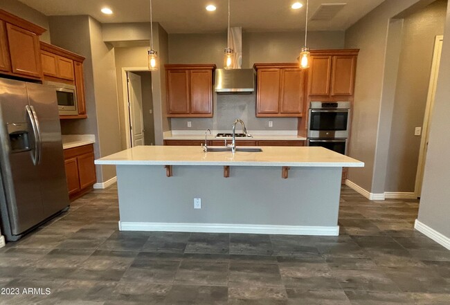 Building Photo - 2146 Red Fox Rd