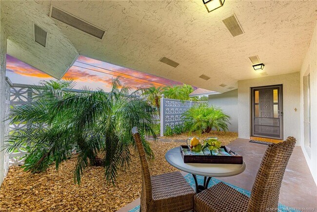 Building Photo - 3209 SW Collings Dr