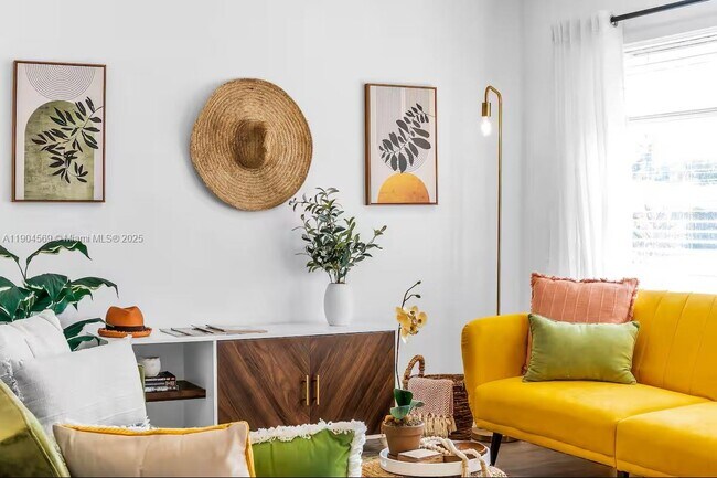 Foto del edificio - 9134 Reed Dr