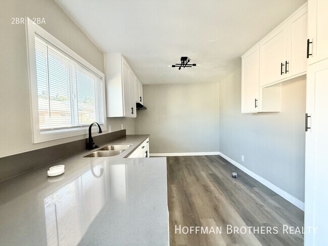 Building Photo - 4046 Coco Ave