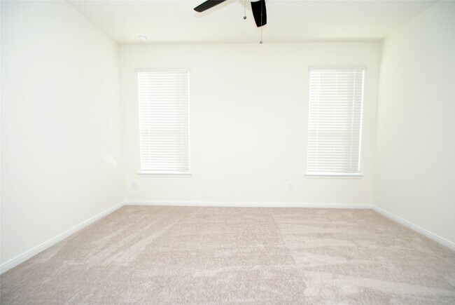 Foto del edificio - 9207 BetanCourt Ct