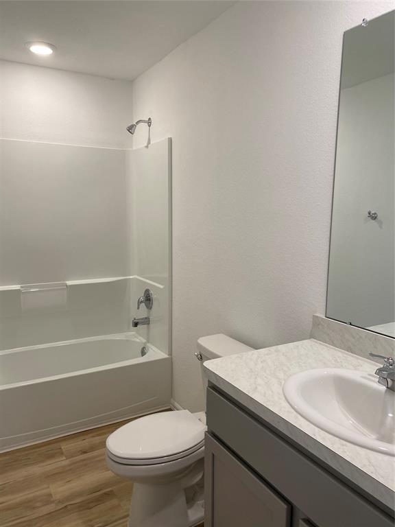 Foto del edificio - 8839 Wooster Trails Dr