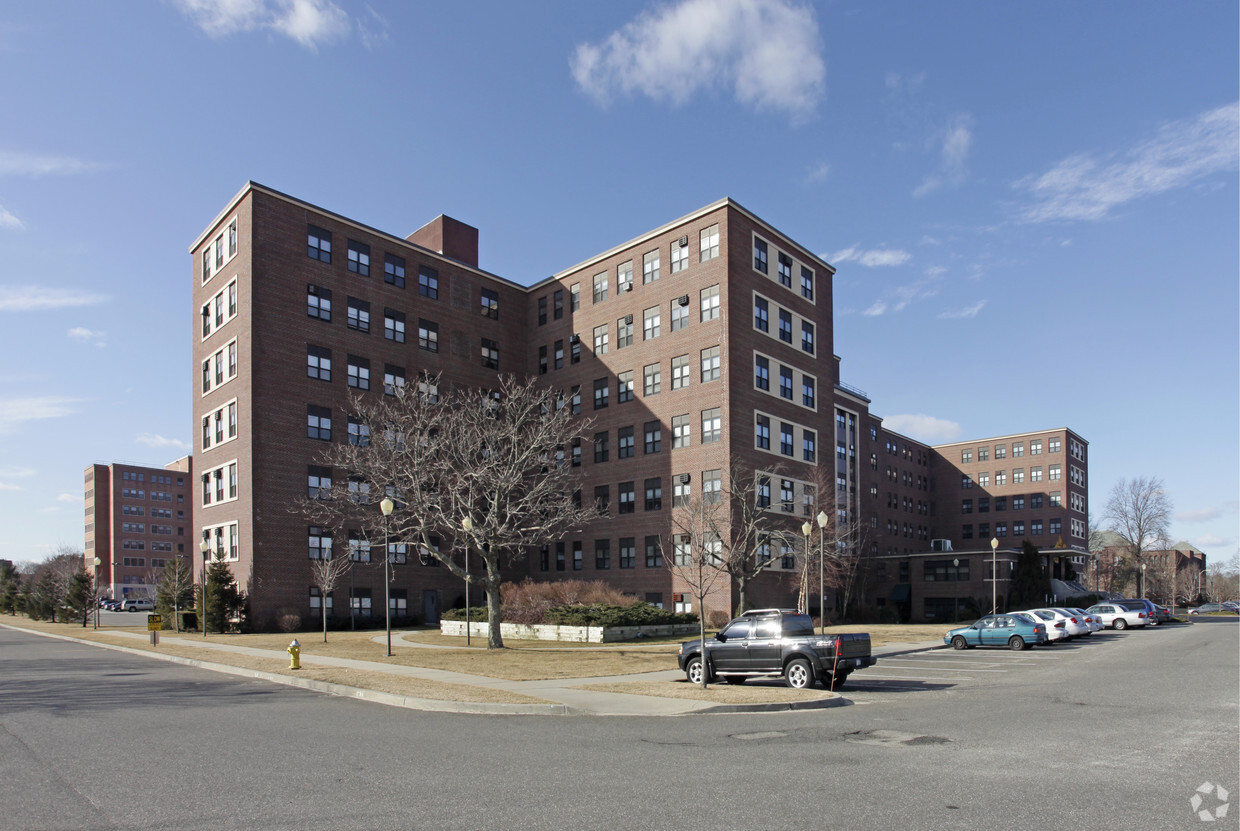 Foto principal - COURT PLAZA SENIOR APARTMENTS